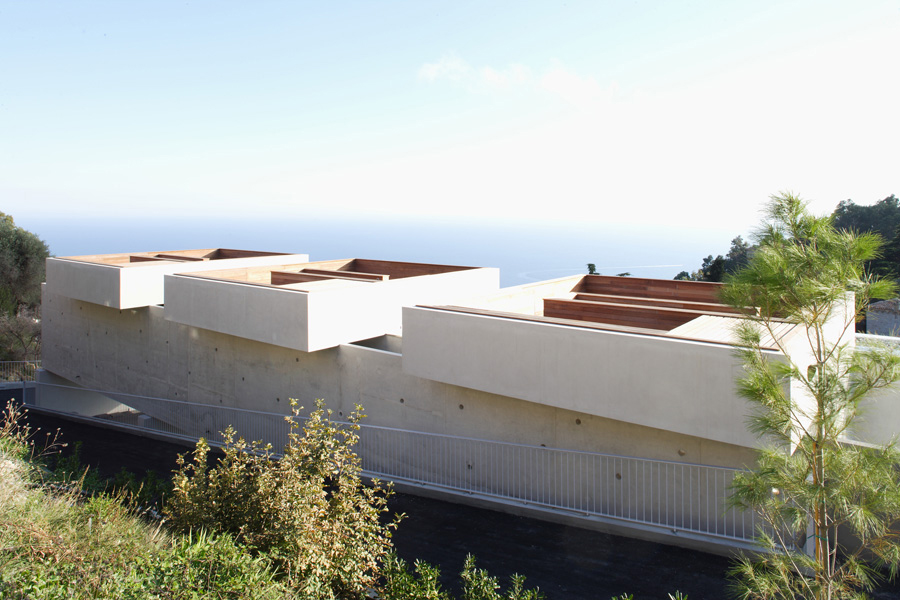 CAB-EZ1-Logements en bande à Eze - 2007