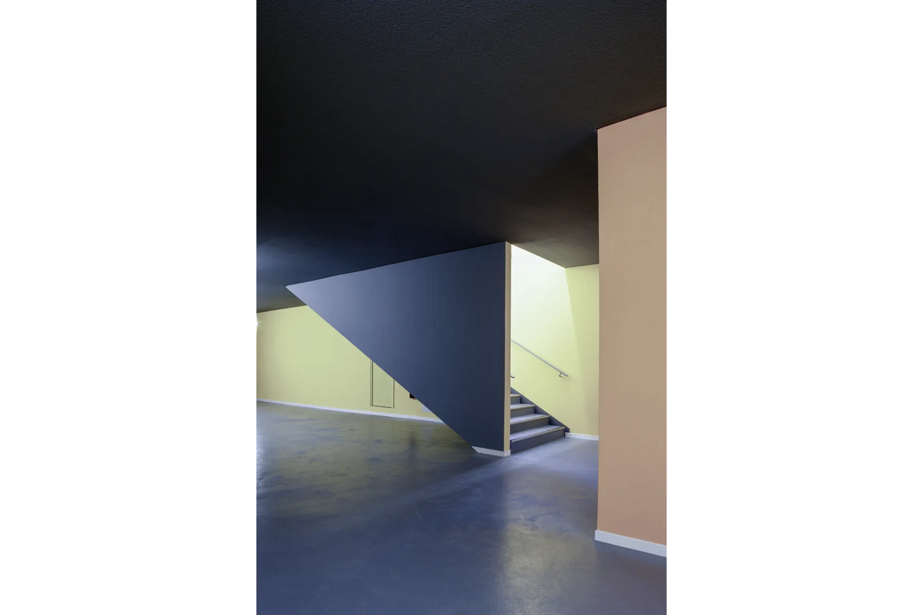 MON_16